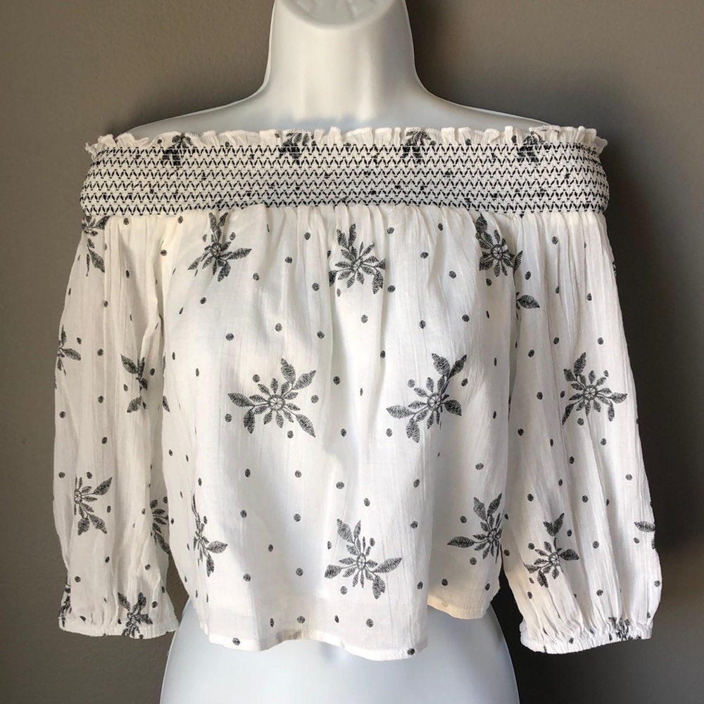 NEW Arizona White Smocked Off-the-Shoulder Cropped Top
